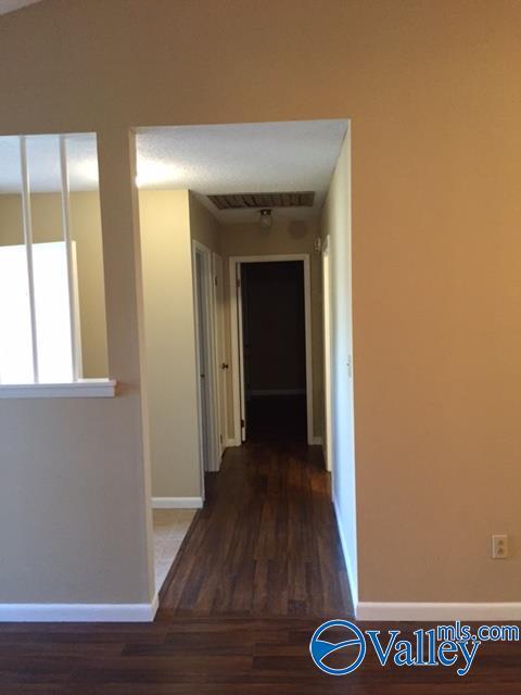 Building Photo - 1027 Sharpsburg Dr SE
