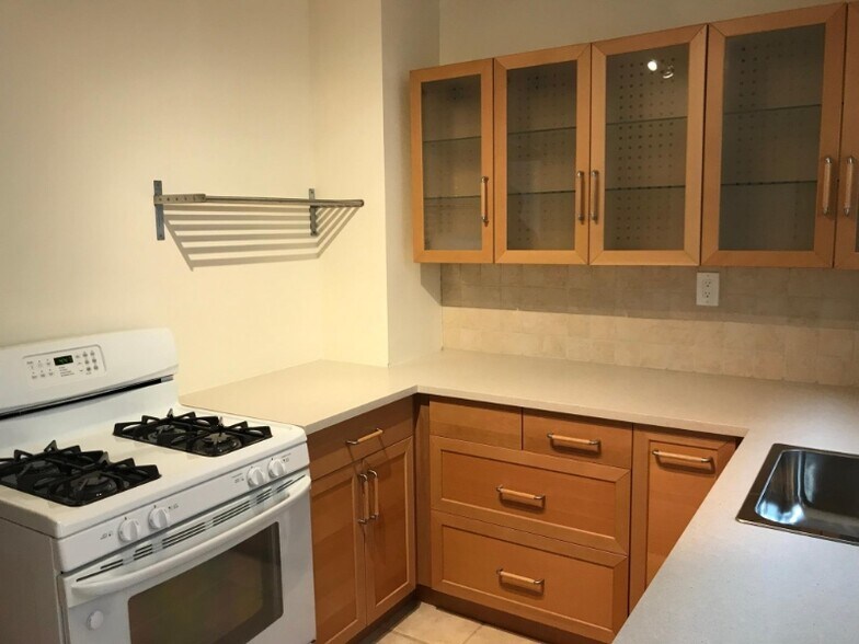 Building Photo - 1826 Berkeley Way