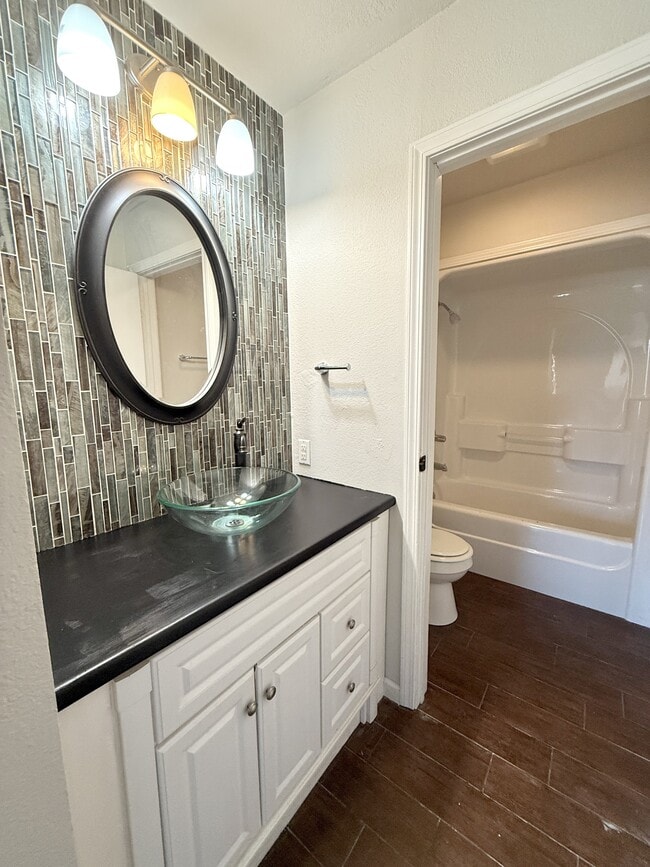 Building Photo - 5566 OK-199