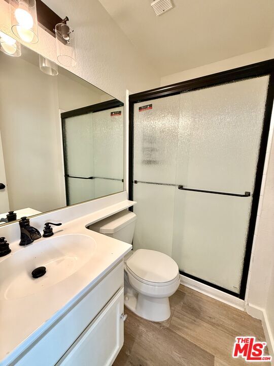 Building Photo - 10215 Variel Ave