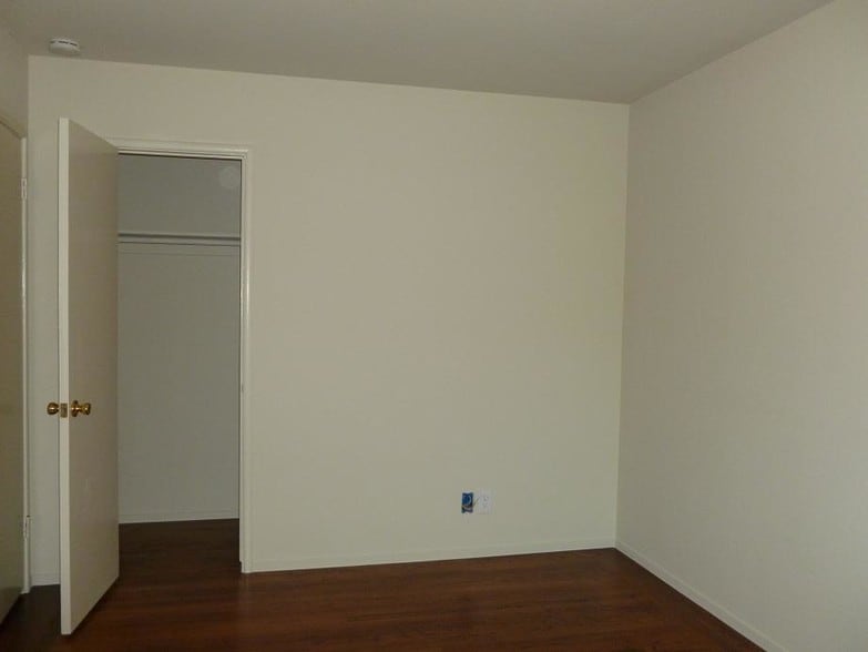 Building Photo - 439 Central Ct