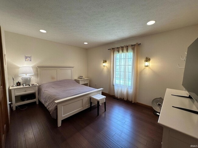 Building Photo - 3825 E Devonshire Ln