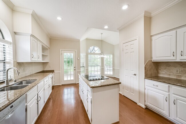 Building Photo - 2214 Cherrytree Ridge Ln