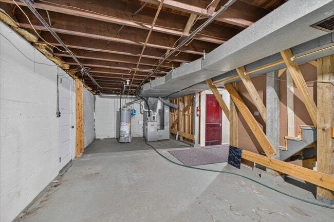 Building Photo - 7325 Sutherland Ave