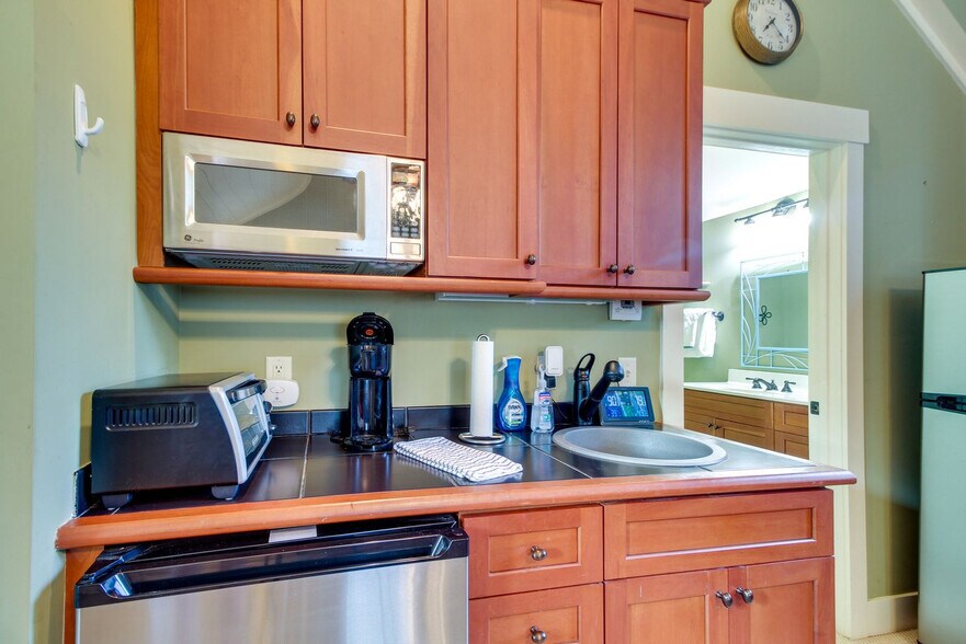 Building Photo - 64 Wrights Point Cir
