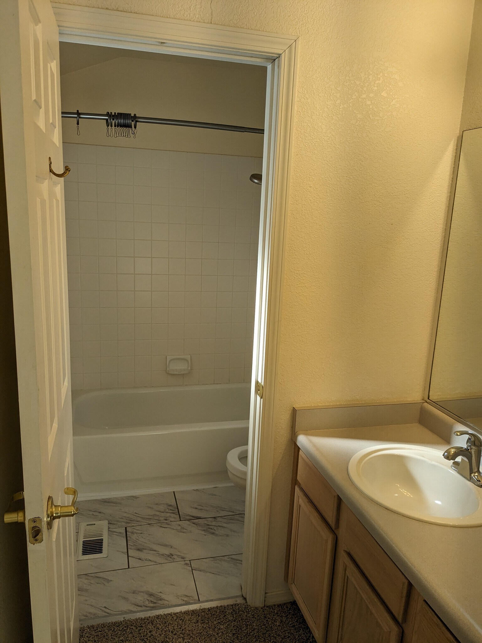 Building Photo - 1807 Rock Ct