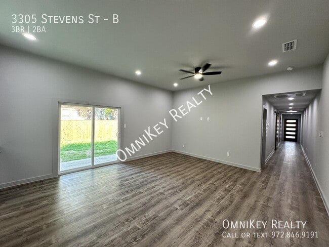 Building Photo - 3305 Stevens St