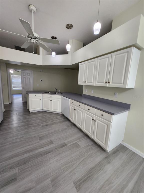 Building Photo - 819 Sandy Trail Pl