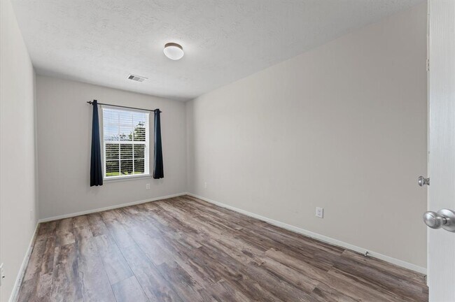 Building Photo - 13031 Iris Garden Ln