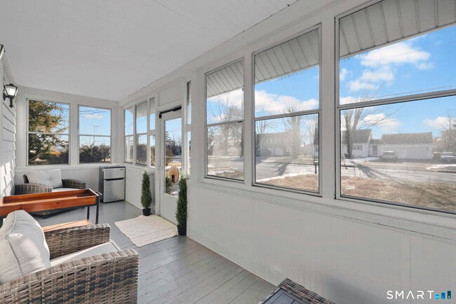 Building Photo - 829 Wells Rd