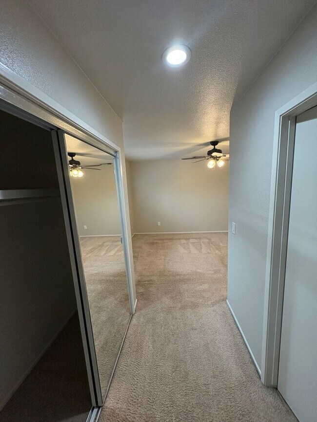 Building Photo - SW Visalia Home with Pool Available Now!