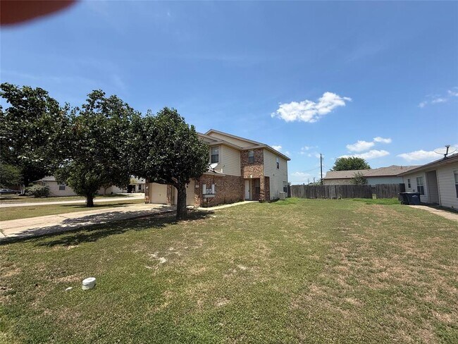 Building Photo - 203 Marvin Cove