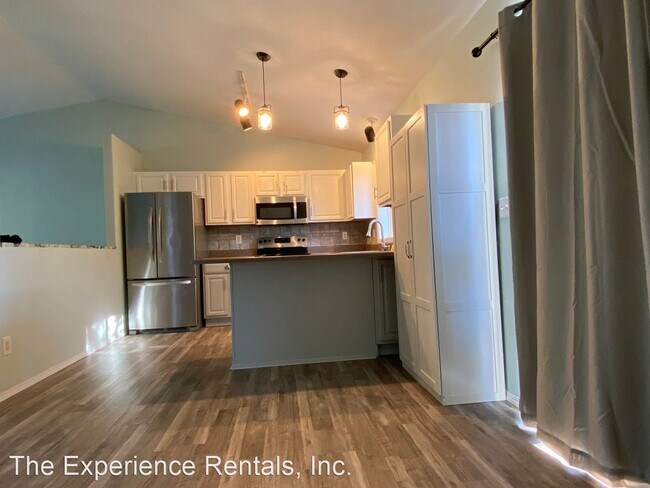 Building Photo - 3 br, 2 bath House - 5301 S Mandy Ave