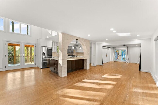 Building Photo - 1495 Spalding Dr