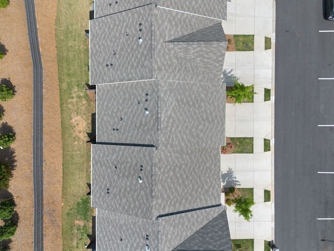 Building Photo - 3604 Silvery Wy