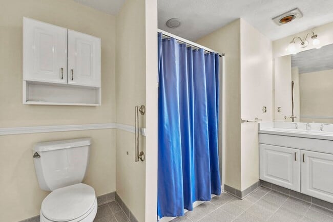 Building Photo - 72 Cambridge Rd