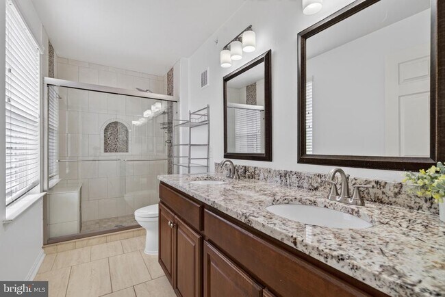 Building Photo - 12825 Fair Briar Ln