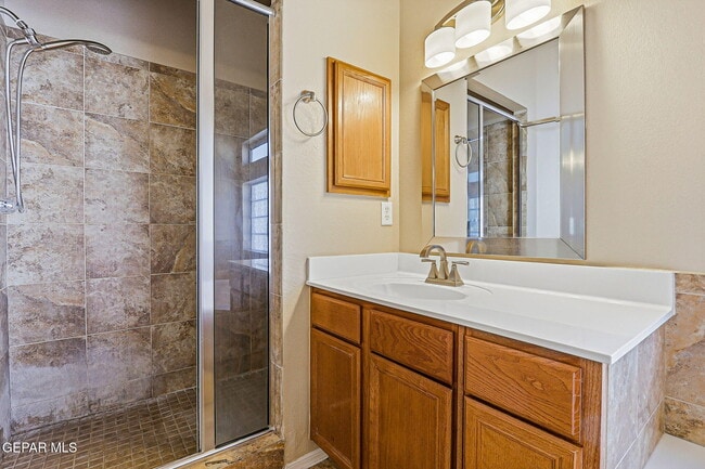 Building Photo - 10910 Acoma St