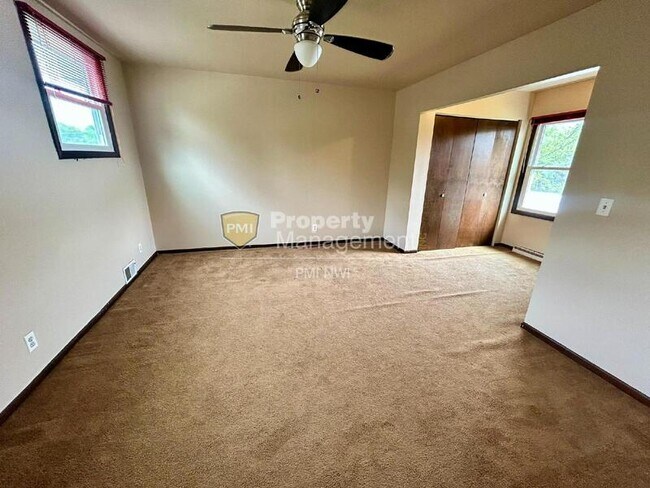 Building Photo - 12419 Cedar Lake Rd