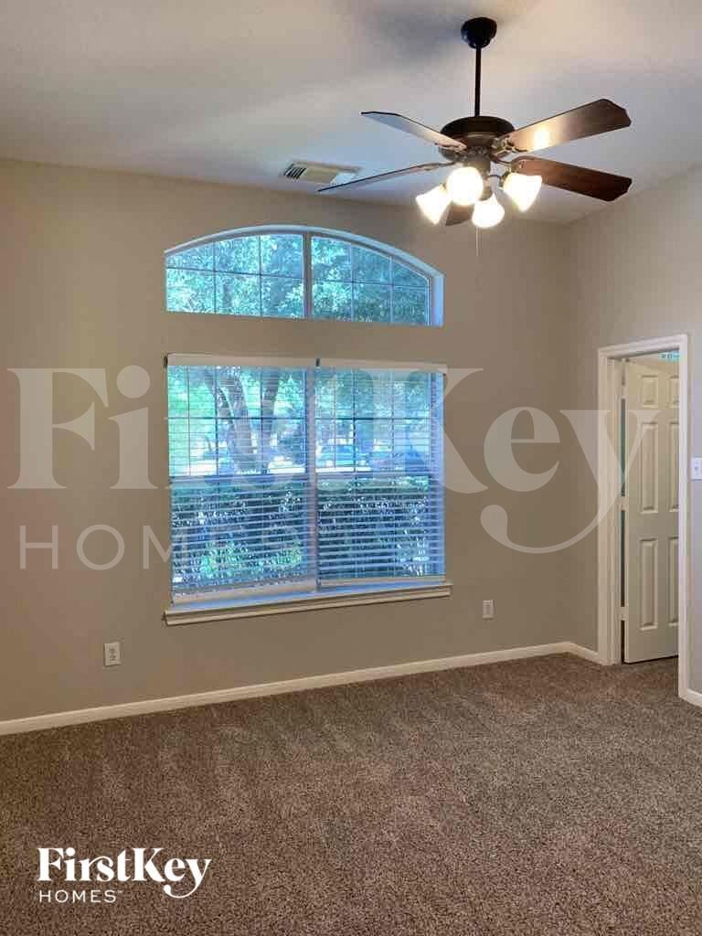 Building Photo - 66 N Planchard Cir
