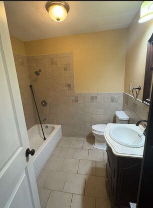 Building Photo - 2995 Wier Dr