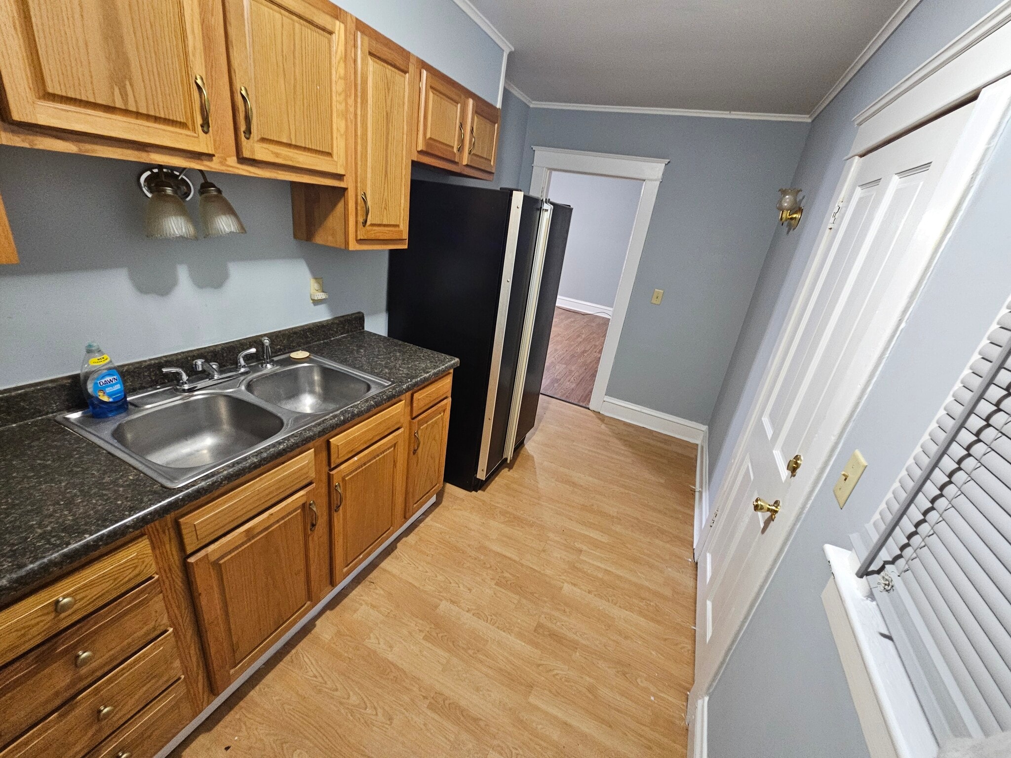 Building Photo - 430 W Clinton St