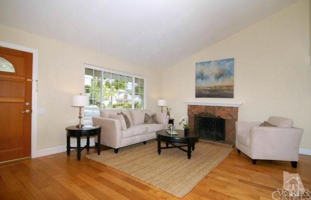 Building Photo - 2219 Scenicpark St