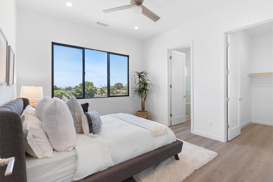 Building Photo - 4249 Gila Ave