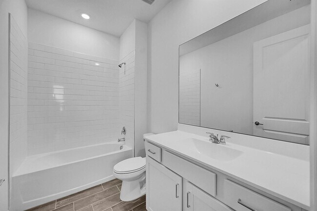 Building Photo - 3587 Angler Dr