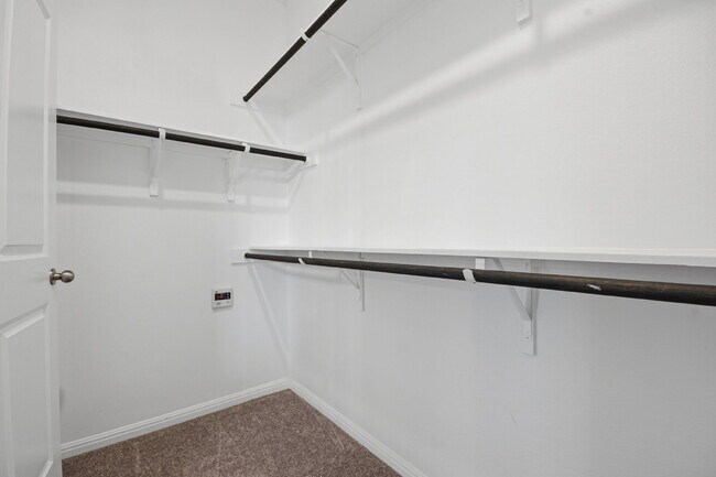 Building Photo - "Charming 3-Bed Oasis in San Marcos with 2 Full Baths – 1424 Sq Ft of Comfort!"
