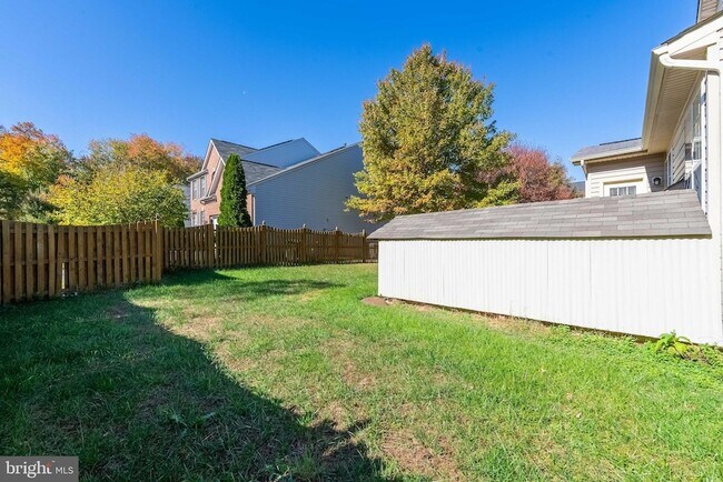 Building Photo - 7722 Yalta Way