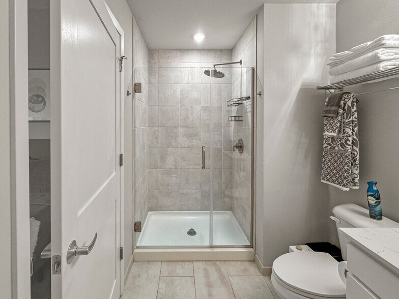 Building Photo - 110 N Boston Ave