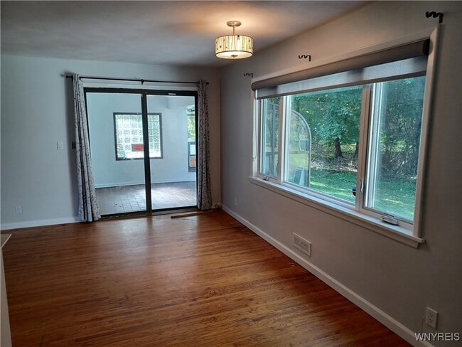 Building Photo - 31 Bastian Rd