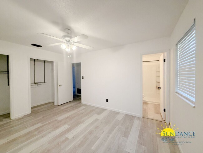 Building Photo - Beautifully Updated 3 Bedroom Home in Mary Esther, near Highway 98!