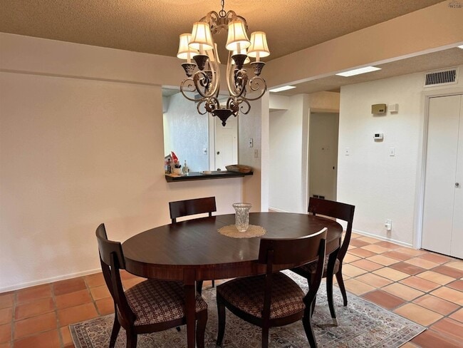 Building Photo - 2814 Mill Valley Dr
