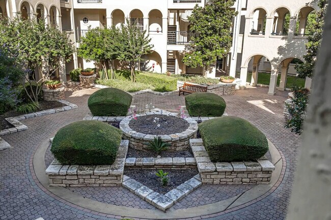 Building Photo - 3308 Parliament Cove