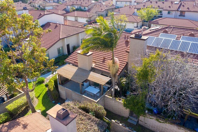 Building Photo - Beautiful Furnished Home in Seaside Villas Near Doheny Beach!