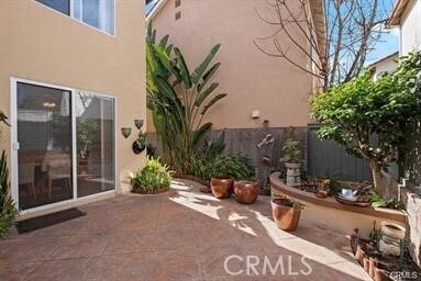 Building Photo - 27 Via Carisma