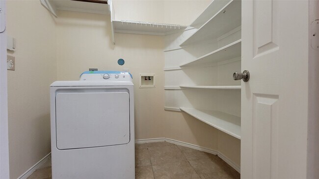 Building Photo - 4831 Dark Canyon Ct