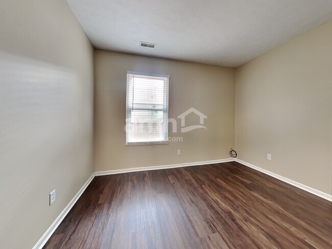 Building Photo - 2515 Bridgewood Dr