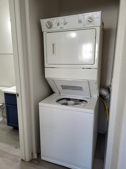 Building Photo - 3318 N Decatur Blvd