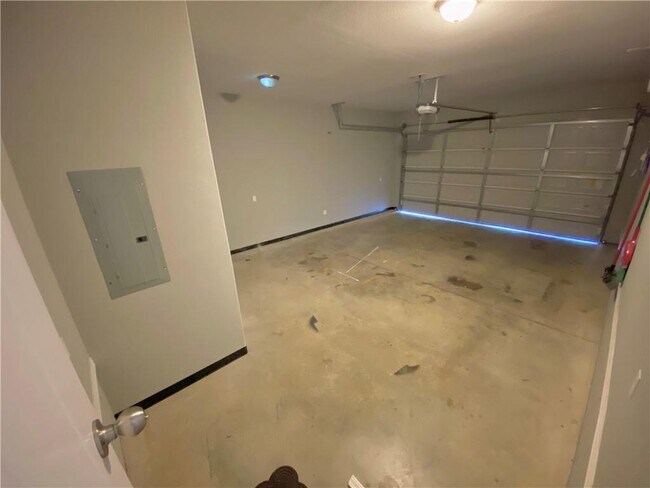 Building Photo - 133 S Pinyon Point