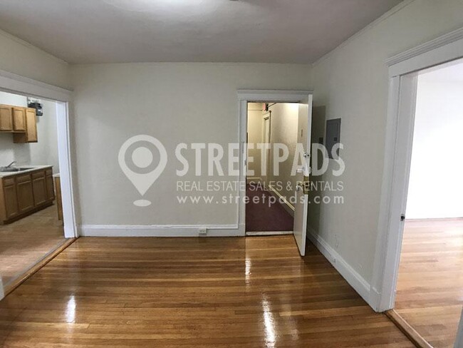 Building Photo - 1 bedroom in Boston MA 02215