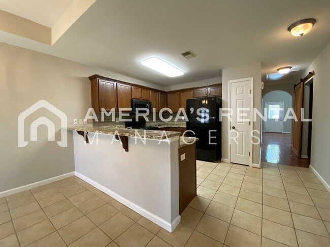 Building Photo - Townhome for Rent in Bessemer!  View with 48 Hours Notice!
