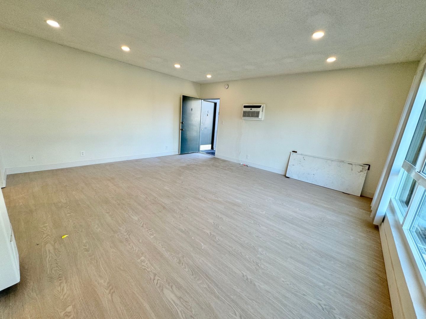 Building Photo - 3419-31 Keystone Ave