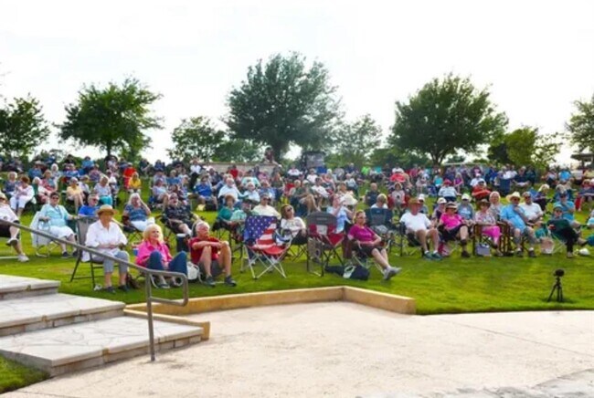 Building Photo - 119 Portsmouth Dr