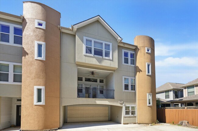 Building Photo - 5334 Kiam St