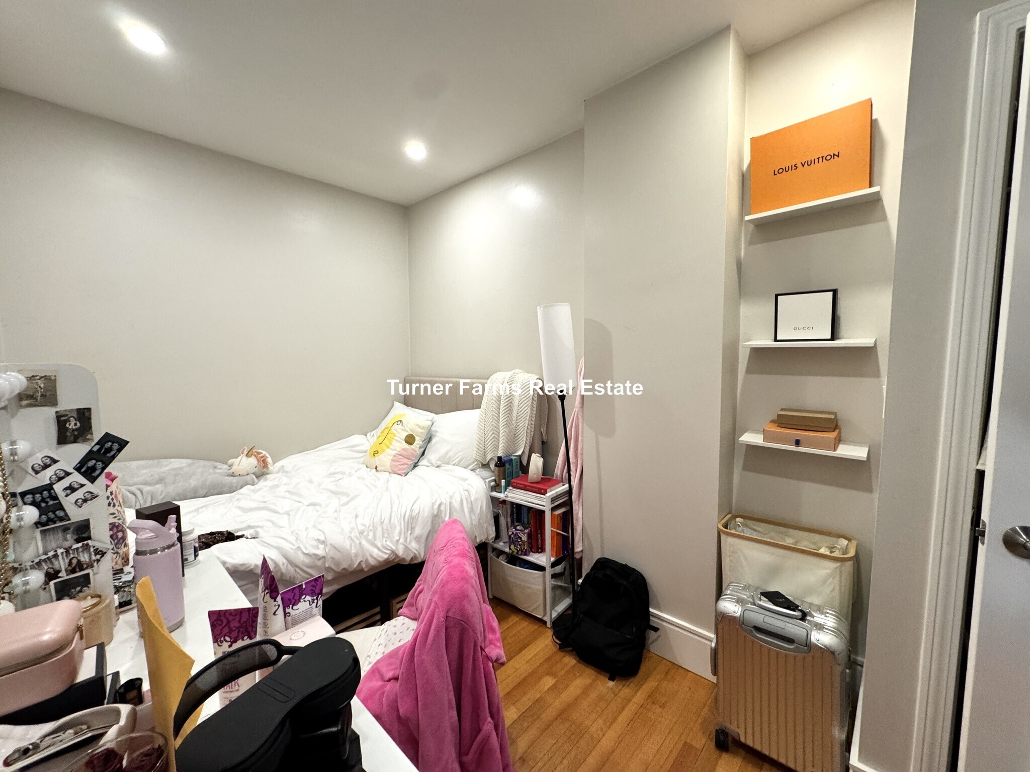 Building Photo - 91 Hudson St