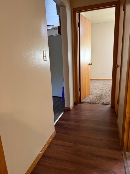 Building Photo - 2203 1/2 Lantern Hill Dr