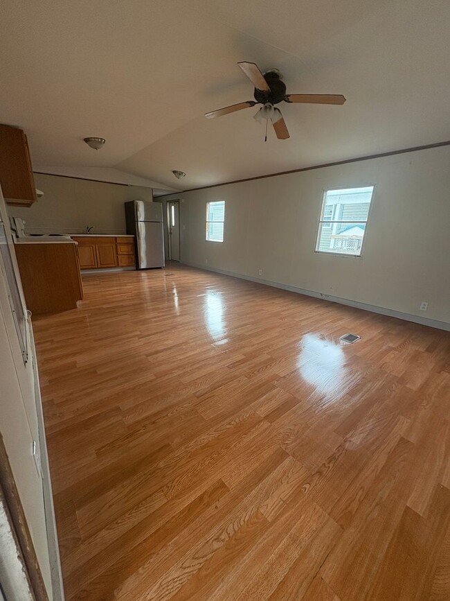 Building Photo - 17 Gilmer St